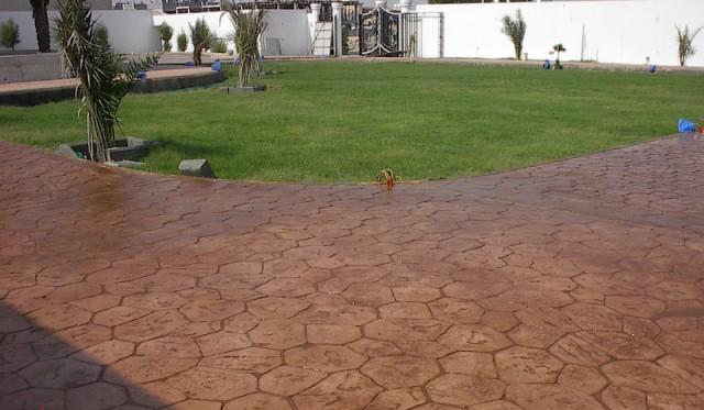 يثرب للخرسانة المطبوعة والهليكوبتر